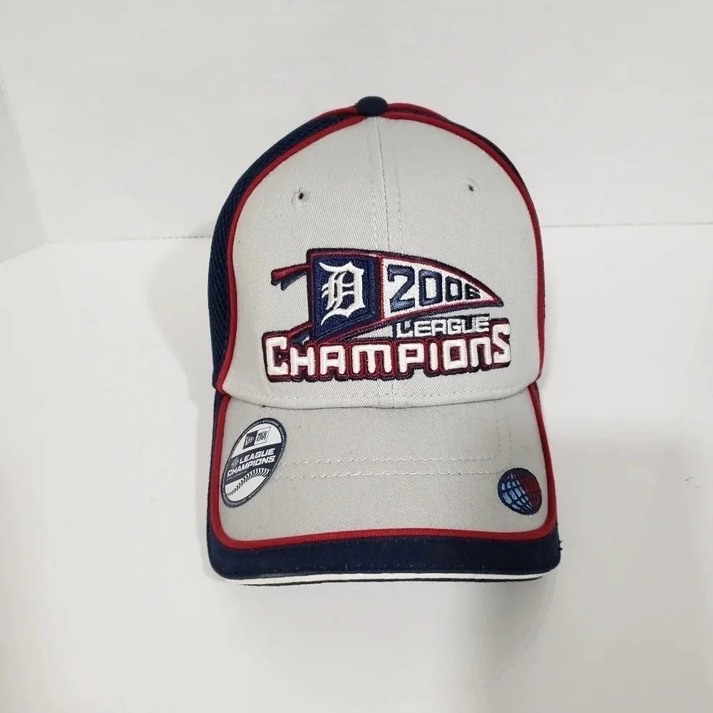 MLB Baseball  Detroit Tigers 2006 American League Champions New Era Fitted Hat.